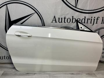 Rechter deur R207 E-Klasse Cabrio Facelift beschikbaar voor biedingen