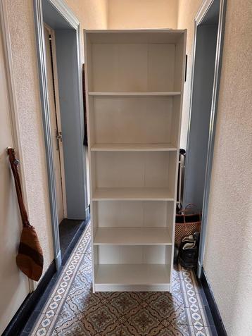 te koop boekenkast beschikbaar voor biedingen