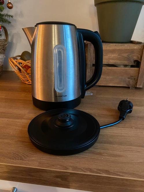 Inventum waterkoker 1,7l, Witgoed en Apparatuur, Waterkokers, Gebruikt, 1 tot 2 liter, Draadloos, Rvs, Ophalen of Verzenden
