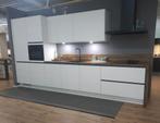 Luxe witte showroomkeuken, greeploos (incl.apparatuur), Ophalen, Wit, Nieuw, Enkelwandige keuken