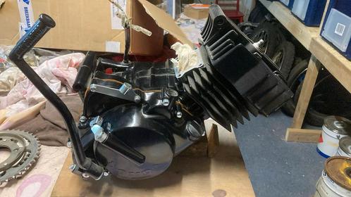 Honda ad01 blok gereviseerd mt, mb en mtx-ot, Fietsen en Brommers, Brommeronderdelen | Algemeen, Zo goed als nieuw, Blok, Ophalen
