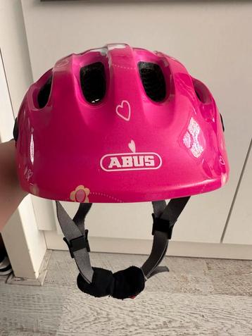 Kinder fietshelm, merk Abus beschikbaar voor biedingen