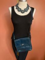 Mooie vintage  tas blauw echt leer in nette staat😍mooi💝☀️, Verzenden, Gebruikt, Blauw, Schoudertasje