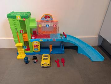 Little People Light-up Learning Garage beschikbaar voor biedingen