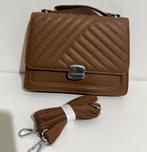 NIEUW Chique Bruine Crossbody Tas met Zilveren Hardware, Sieraden, Tassen en Uiterlijk, Tassen | Damestassen, Ophalen of Verzenden