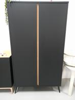 Europe Baby 2-deurs kast zwart, Zo goed als nieuw, 120 watt of meer, Front, Rear of Stereo speakers, Ophalen