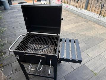 Bbq Gamma 1 jaar oud - Jamestown Grill beschikbaar voor biedingen