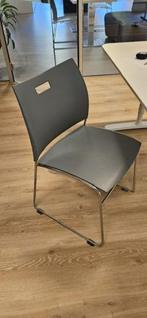 Mooie makkelijke stoel, Huis en Inrichting, Stoelen, Ophalen, Kunststof, Gebruikt, Blauw