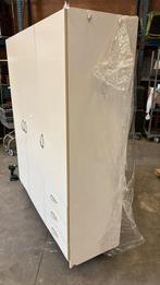Kledingkast Varia 3-deurs | Wit | 175x146x50, Huis en Inrichting, Kasten | Kledingkasten, Ophalen, Overige materialen, 150 tot 200 cm