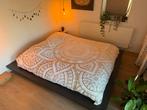 Bed & lattenbodem, Ophalen, Bruin, Zo goed als nieuw, 200 cm