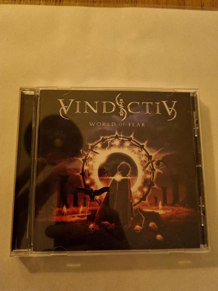 Vindictiv - World of fear. Cd. 2015, Cd's en Dvd's, Cd's | Hardrock en Metal, Gebruikt, Ophalen of Verzenden
