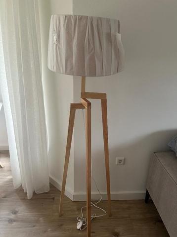 Vloerlamp Sabi 3-poot incl. kap NIEUW beschikbaar voor biedingen