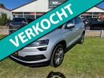 Skoda Karoq 1.5 TSI ACT CLEVER Edition AUTOMAAT/CARPLAY/KEYL, Stof, Zwart, 4 cilinders, 150 pk