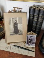 GROOT antiek fotolijstje met bolpoten / klemlijst facet glas, Ophalen of Verzenden