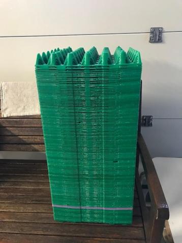 eiertray voor 30 eieren beschikbaar voor biedingen