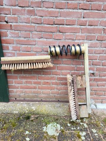 Koeborstel  beschikbaar voor biedingen