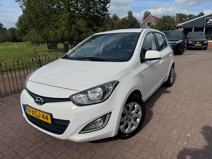 Hyundai I20 1.2i Motion*Led*Airco*Trekhaak, Auto's, Hyundai, Bedrijf, i20, ABS, Airbags, Airconditioning, Boordcomputer, Centrale vergrendeling