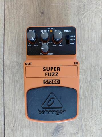 Behringer super fuzz SF-300 beschikbaar voor biedingen