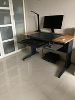 Bureau met uitschuifbaar blad en draaiplateau, Ophalen, Gebruikt, Bureau