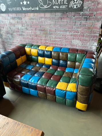 Unieke Chesterfield in patchwork style beschikbaar voor biedingen
