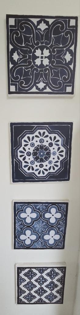 Canvas Wall Art – Set of 4 Blue & White Tile Bundle, Huis en Inrichting, Woonaccessoires | Schilderijen, Tekeningen en Foto's