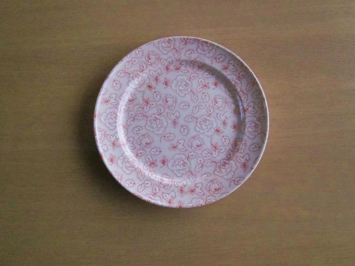 At home with Marieke roosjesbord D27cm H3cm, Huis en Inrichting, Keuken | Servies, Zo goed als nieuw, Bord(en), Effen, Aardewerk