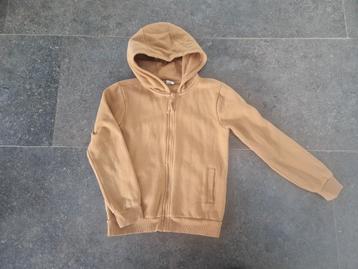 Okergeel vestje, maat 134/140 beschikbaar voor biedingen