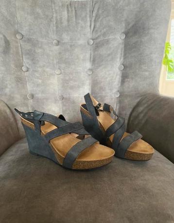 Sandalen grijs  - Maat 39 beschikbaar voor biedingen