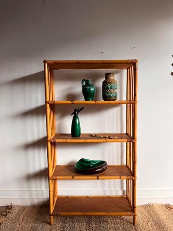 Italiaans design Rotan bamboe boekenkast Mid Century vintage beschikbaar voor biedingen