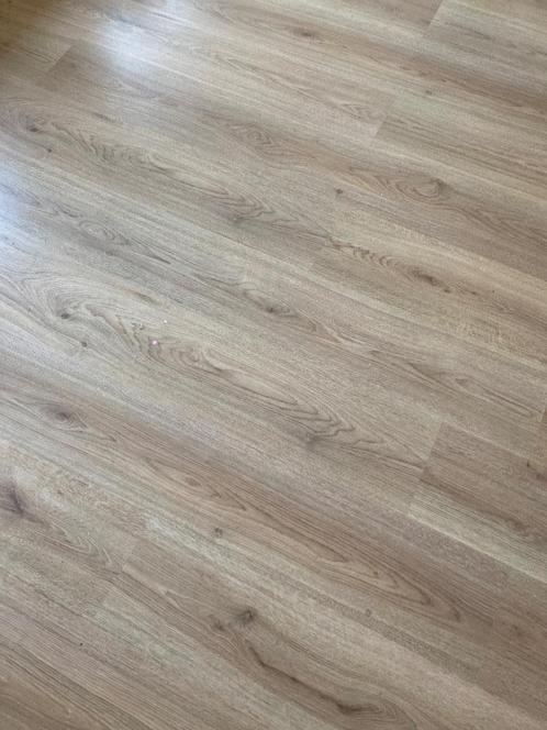 Gratis laminaatvloer 70m2, Doe-het-zelf en Verbouw, Vloerdelen en Plavuizen, Gebruikt, Laminaat, Hout, 50 tot 150 cm, 10 tot 30 cm