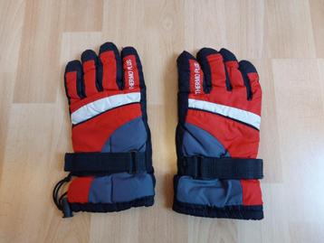 Winter handschoenen mt. S. beschikbaar voor biedingen