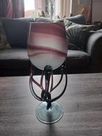 Unieke glazen vaas met decoratieve voet, Antiek en Kunst, Ophalen