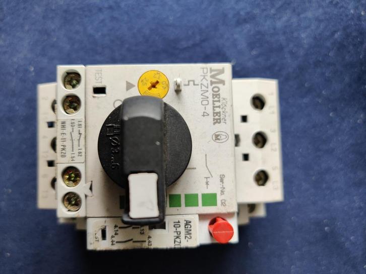 Klöckner Moeller Motorbeveiligingsschakelaar PKZMO-4 + AGM2, Hobby en Vrije tijd, Elektronica-componenten, Ophalen of Verzenden