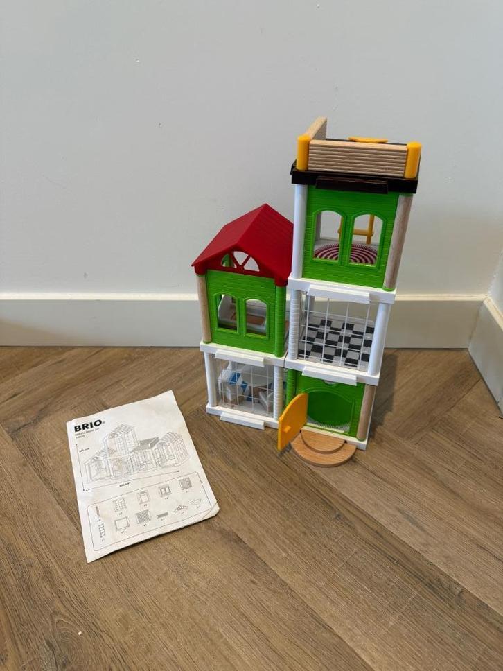 Heel goed Brio houten trein familie huis set 33941 villa toy, Kinderen en Baby's, Speelgoed | Houten speelgoed, Zo goed als nieuw