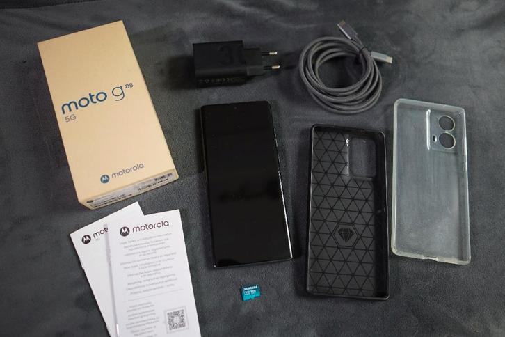 Motorola Moto G85 + TurboLader + 2x Hoes + 256GB SD + Garant, Telecommunicatie, Mobiele telefoons | Motorola, Zo goed als nieuw