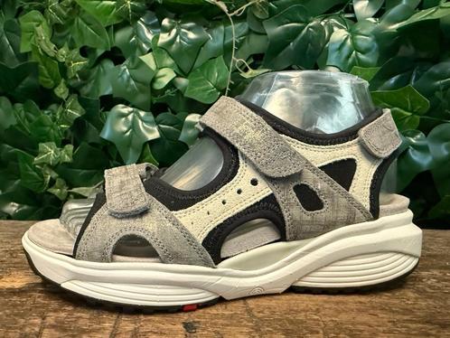 Nieuwe sandaal van xsensible maat 37 (wijdte G), Kleding | Dames, Schoenen, Nieuw, Sandalen of Muiltjes, Grijs, Ophalen of Verzenden