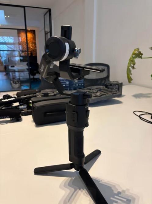 DJI Ronin-SC gimbal (Drieassige gimbal met slimme opnamemodi, Audio, Tv en Foto, Fotografie | Statieven en Balhoofden, Zo goed als nieuw