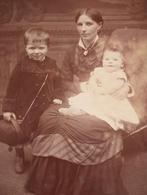 Oude CDV kabinetfoto, ca. 1900, moeder met kinderen, Verzamelen, Ophalen of Verzenden