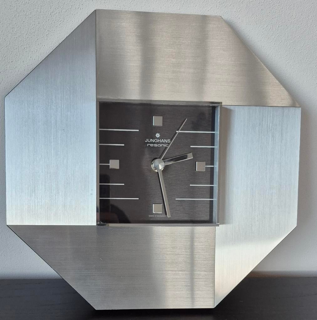 Vintage Junghans Resonic design klok space age, Huis en Inrichting, Ophalen of Verzenden, Wandklok