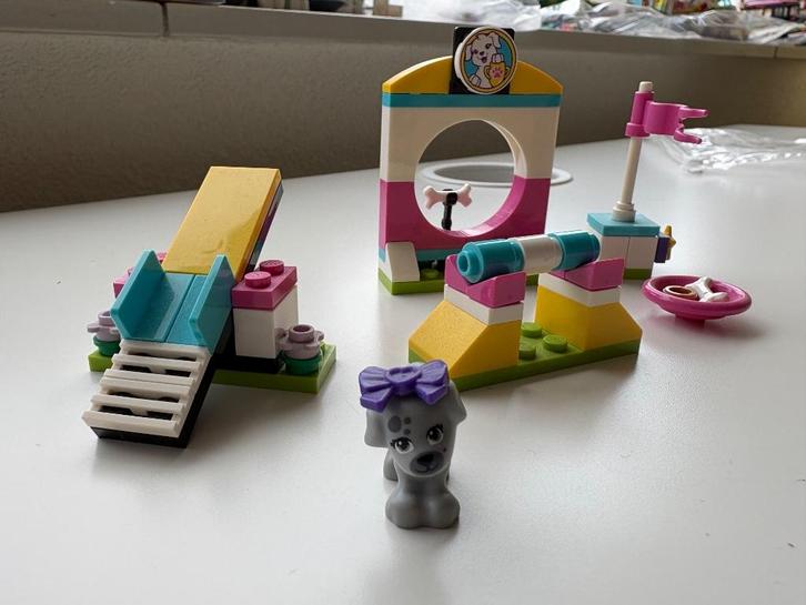 Lego Friends 41303 - Puppy Speeltuin, Kinderen en Baby's, Speelgoed | Duplo en Lego, Zo goed als nieuw, Lego, Complete set, Ophalen of Verzenden