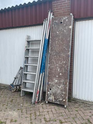 Altrex rolsteiger smal 75 x 250 werkhoogte 5,20 beschikbaar voor biedingen