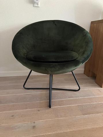 Groene stoel (heb er twee) beschikbaar voor biedingen