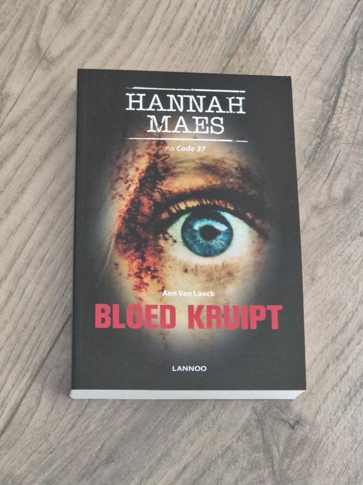 Bloed kruipt - Ann van Loock, Boeken, Thrillers, Nieuw, Nederland, Ophalen of Verzenden