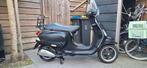 Vespa s mat zwart orgineel bj 2014, Ophalen, Zo goed als nieuw, Vespa