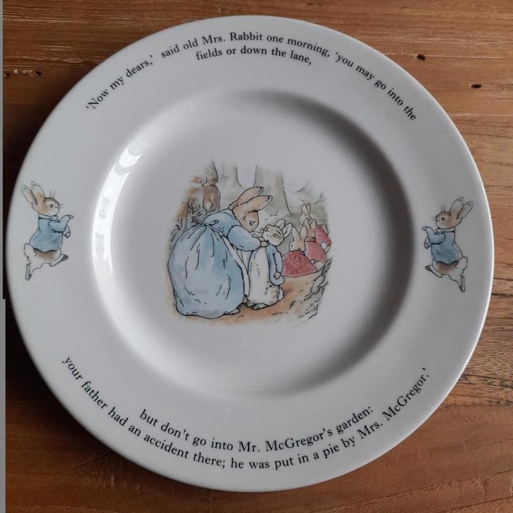 Wedgwood Peter Rabbit Bord, Huis en Inrichting, Keuken | Servies, Zo goed als nieuw, Bord(en), Wedgwood, Aardewerk, Ophalen of Verzenden