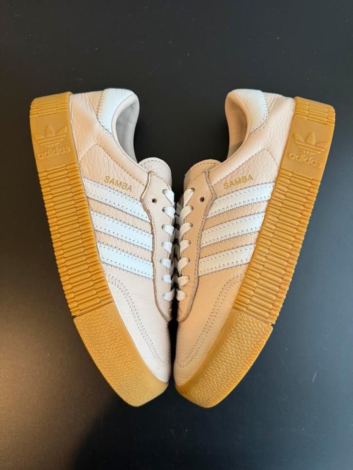 Adidas samba, echt leer maat 39 1/3, Kleding | Dames, Schoenen, Zo goed als nieuw, Sneakers of Gympen, Beige, Ophalen of Verzenden