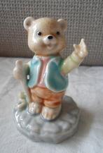 Porseleinen beer met wandelstok en rugzak. Albert Kessler., Verzamelen, Ophalen of Verzenden, Zo goed als nieuw, Dier