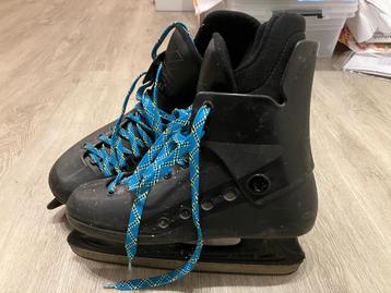 Schaatsen maat 41 beschikbaar voor biedingen