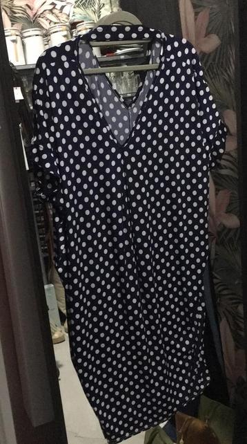 Nieuwe dames jurk polka dot donker blauw wit 1 maat grote  beschikbaar voor biedingen