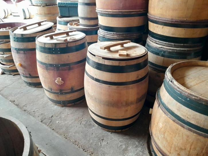 Eiken regentonnen wijnvaten 228 ltr tot 500 ltr., Tuin en Terras, Regentonnen, Zo goed als nieuw, Hout, 150 liter of meer, Ophalen
